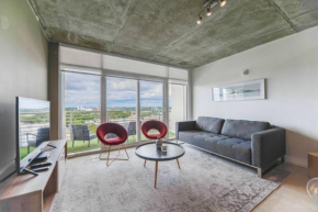 Awesome Family Apt- W Pool @Midblock Miami, West Miami
